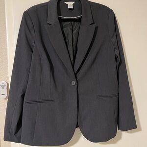 Liz Clairborne blazer/jacket. Size 18. Gray.